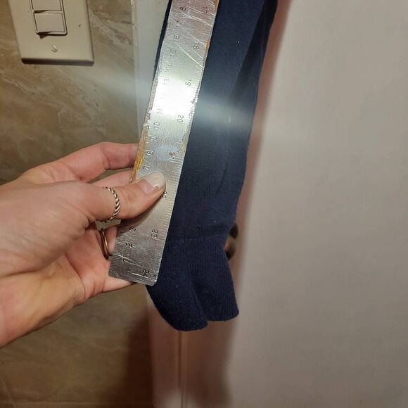 Reworked St. John's Bay Oversized Cropped Cashmere Sweater - Size S - Picture 9 of 10